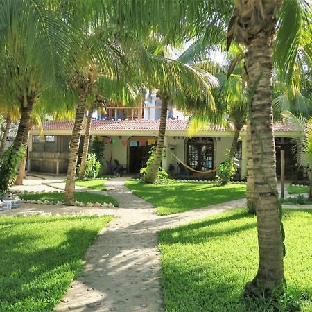 El Milagro Beach Hotel And Marina Исла-Мухерес Экстерьер фото