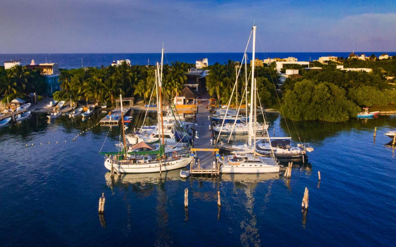 El Milagro Beach Hotel And Marina Исла-Мухерес Экстерьер фото